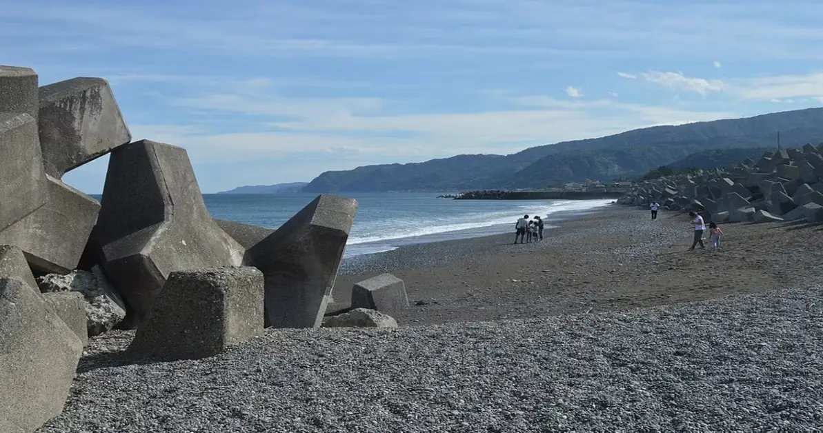 🌊 비취 해안 (히스이 카이간) 이미지 2